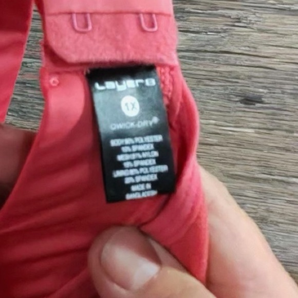 Layers Coral Sports Bra for Women - Picture 7 of 7